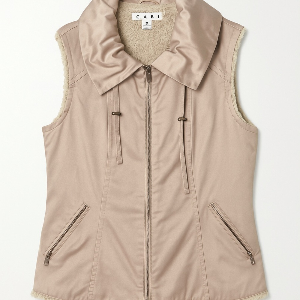 Cabi Shearling Lined Cabincore Adventure Ready Outdoor Vest Cozy Chic Layering